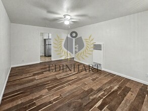 1916 E Hunter Ave in Fresno, CA - Building Photo - Building Photo