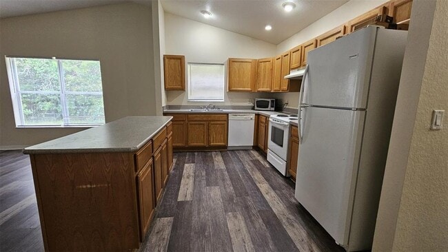 6300 W Oak Park Blvd in Homosassa, FL - Building Photo - Building Photo