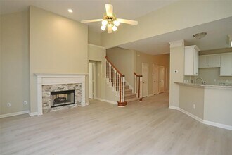 7534 Orchard Hills Ln in Sugar Land, TX - Building Photo - Building Photo