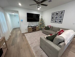 822 Coffee Ml Ln in College Station, TX - Building Photo - Building Photo