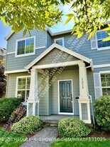 5230 SE Alexander St in Hillsboro, OR - Building Photo