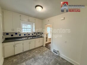 5560 N 40th St in Milwaukee, WI - Foto de edificio - Building Photo