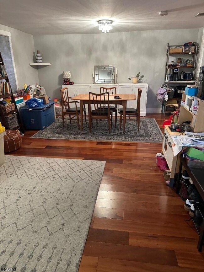 200 Claremont Ave in Verona, NJ - Building Photo - Building Photo