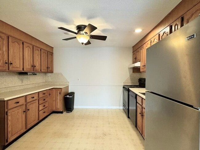 37 South St in Medford, MA - Foto de edificio - Building Photo