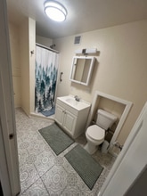 1524 9th St, Unit B in Bremerton, WA - Building Photo - Building Photo