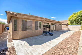 1928 W Spur Dr in Phoenix, AZ - Building Photo - Building Photo