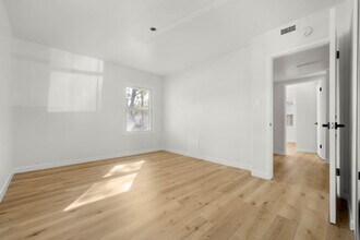 8808 Belford Ave in Los Angeles, CA - Building Photo - Building Photo