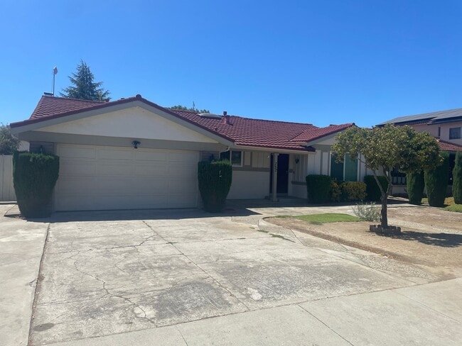 property at 737 N White Rd