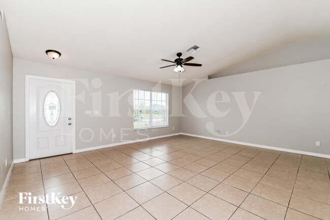 1412 NW 12th Pl in Cape Coral, FL - Building Photo - Building Photo