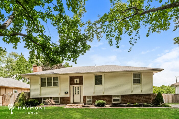 7206 E 127 St in Grandview, MO - Building Photo