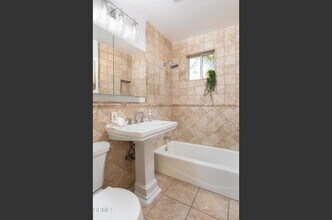 1850 Kaweah Dr in Pasadena, CA - Building Photo - Building Photo
