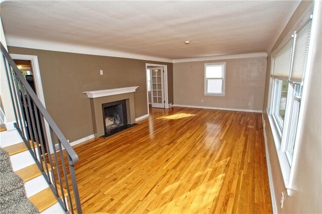 21015 Halworth Rd in Shaker Heights, OH - Building Photo - Building Photo