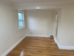 11 Meadowbank Ave, Unit 2 in Boston, MA - Building Photo - Building Photo