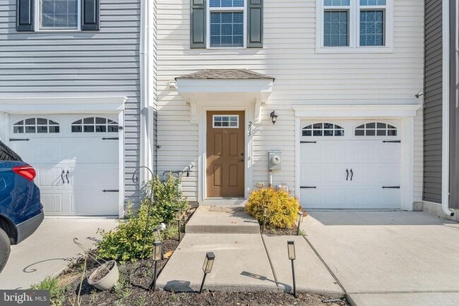 205 Dalton Dr in Swedesboro, NJ - Building Photo - Building Photo