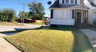 4541 E 10th St in Kansas City, MO - Building Photo