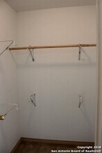 823 Bynum Ave in San Antonio, TX - Building Photo - Building Photo