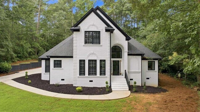 property at 141 Amicalola Way