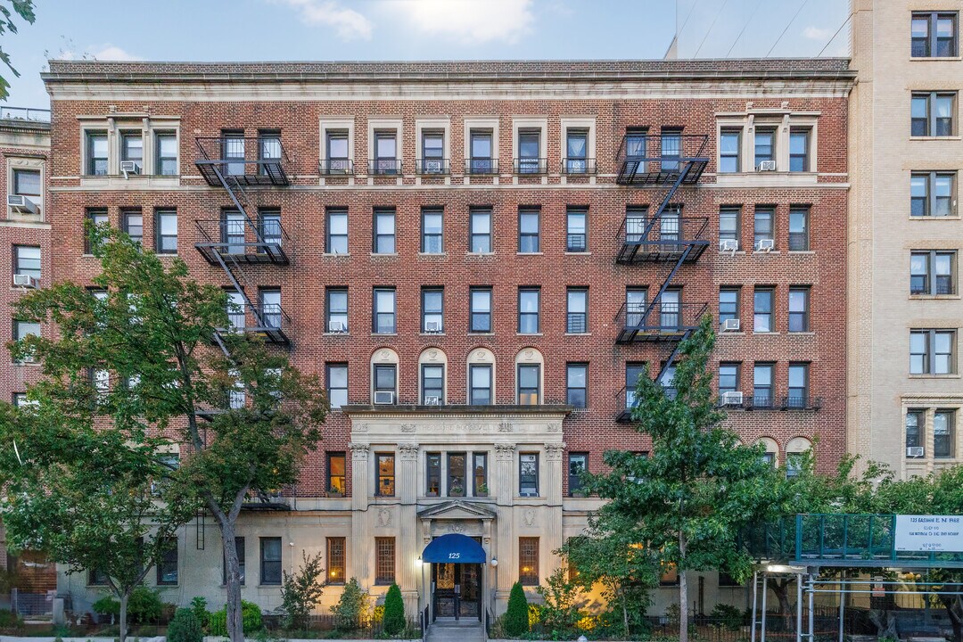 The Theodore Roosevelt in Brooklyn, NY - Building Photo