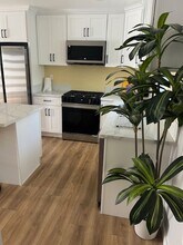 3031 Wellington Rd, Unit 1/2 in Los Angeles, CA - Building Photo - Building Photo