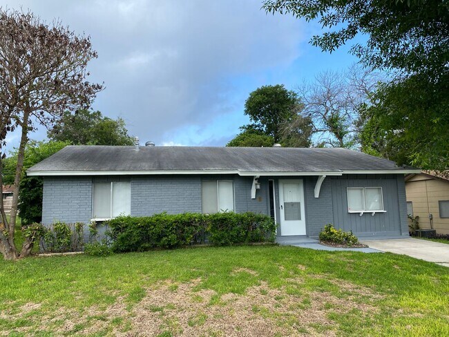 12421 Trailing Oaks St in Live Oak, TX - Building Photo - Building Photo