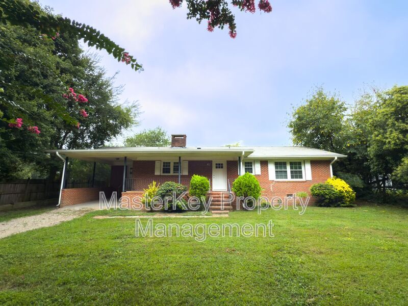 118 Park Ave in Knightdale, NC - Building Photo