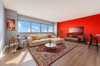 7337 S South Shore Dr in Chicago, IL - Building Photo - Building Photo