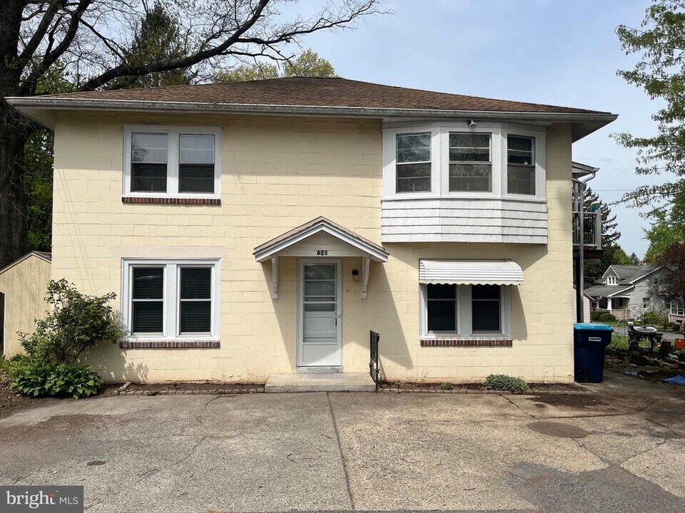 621 Coyne Alley-Unit -1ST FLOOR in Pottstown, PA - Building Photo