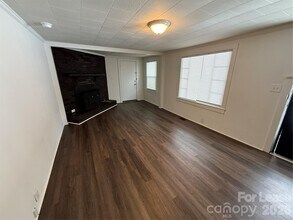 94 Sumner Ave NW in Concord, NC - Building Photo - Building Photo