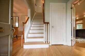 6 Beekman Rd in Summit, NJ - Building Photo - Building Photo