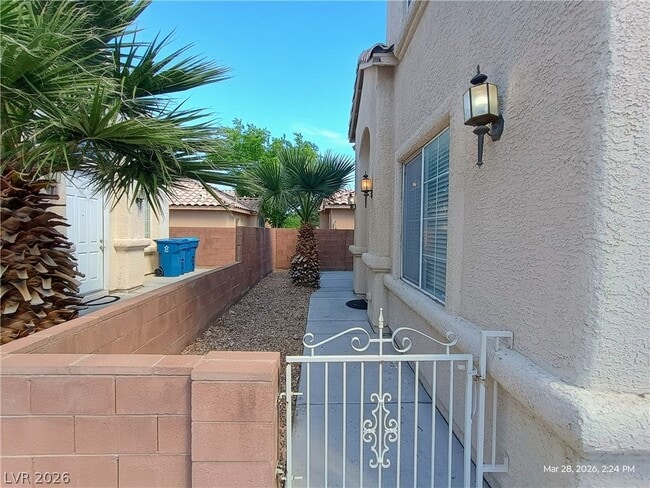 2651 Rimpacific Cir in Las Vegas, NV - Building Photo - Building Photo