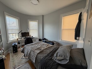 100 Calumet St, Unit 3 in Boston, MA - Foto de edificio - Building Photo