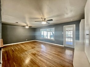 605 Dale Dr in San Marcos, TX - Building Photo - Building Photo