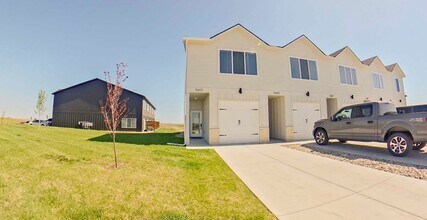 5603 Goheen Dr in Manhattan, KS - Building Photo - Building Photo