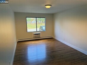 104 Bellgrove Dr in Mahwah, NJ - Building Photo - Building Photo