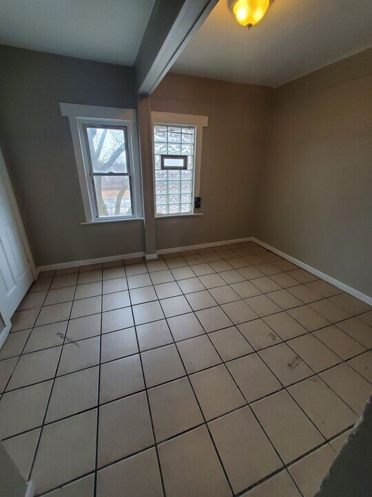 3170 N 7th St in Milwaukee, WI - Building Photo