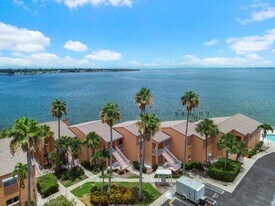 7400 Sunshine Skyway Ln S in St. Petersburg, FL - Building Photo