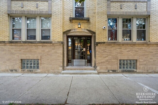 3248 N Linder Ave in Chicago, IL - Building Photo - Building Photo