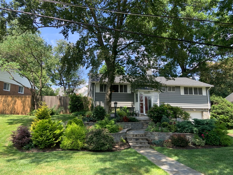 10400 Farnham Dr in Bethesda, MD - Foto de edificio