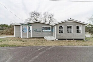 7722 Martin Luther King Dr NW in Leeds, AL - Building Photo