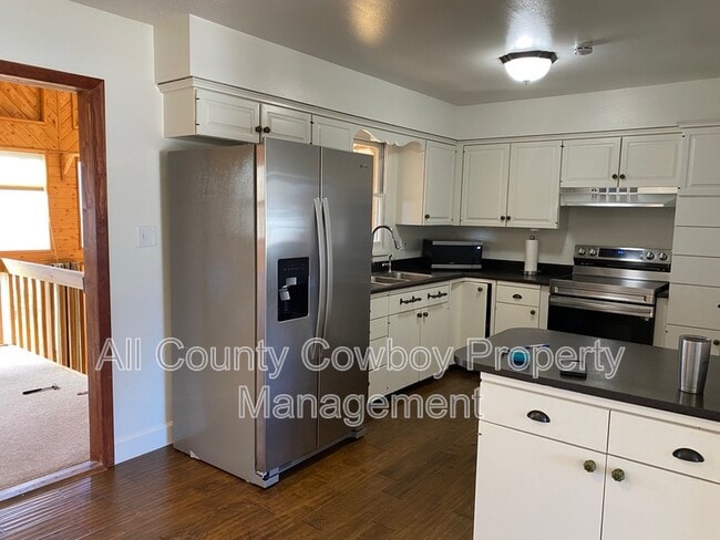 property at 1514 E Symons St