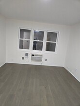 77 Juniper Rd in Bethel, CT - Building Photo - Building Photo