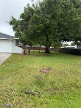 2610 W Rd in Ft. Myers, FL - Building Photo - Building Photo