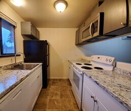 12202 108th Ave Ct E in Puyallup, WA - Building Photo - Building Photo