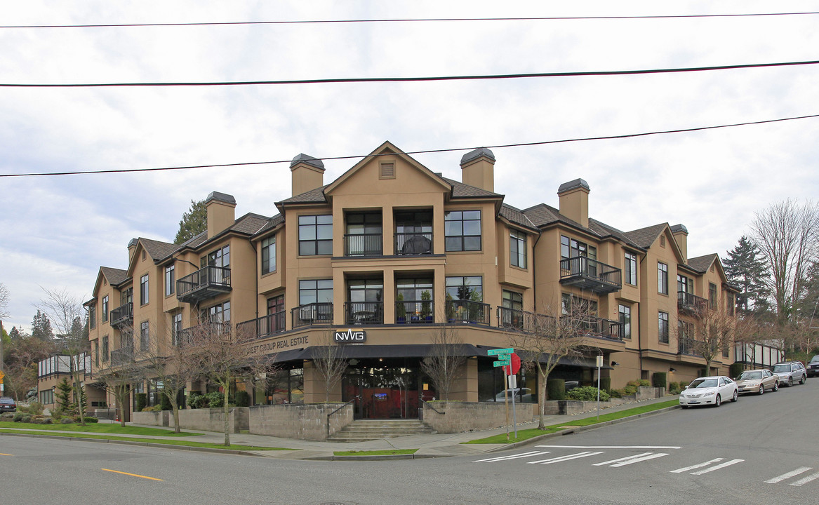 Tremezzo (Apt) in Seattle, WA - Building Photo