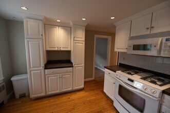 121 Ewing Dr in Stoughton, MA - Building Photo - Building Photo