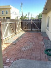 563 4th Ave in Gustine, CA - Building Photo - Building Photo