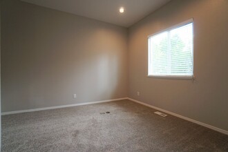 5420 Backglen Dr in Colorado Springs, CO - Building Photo - Building Photo