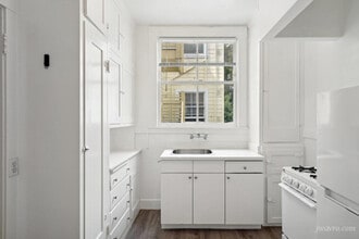 2425 Fillmore St in San Francisco, CA - Building Photo - Building Photo