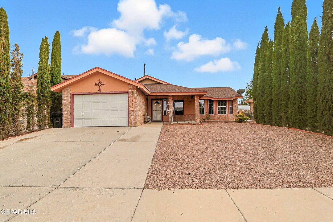 14336 Puentecillas Dr in Horizon City, TX - Building Photo