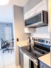 460 S Park Rd in Hollywood, FL - Building Photo - Building Photo